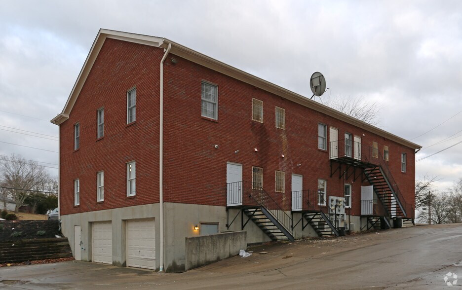 8333 Alexandria Pike, Alexandria, KY à louer - Photo du bâtiment - Image 3 de 13