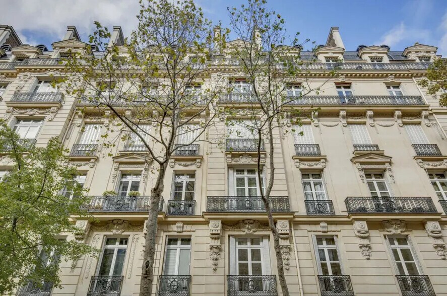 Bureau dans Paris à vendre - Photo du bâtiment - Image 3 de 12