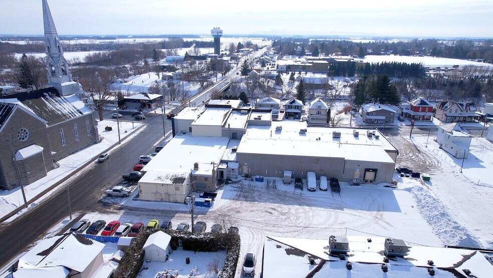 1027 Notre Dame St, Embrun, ON à louer - Aérien - Image 3 de 5