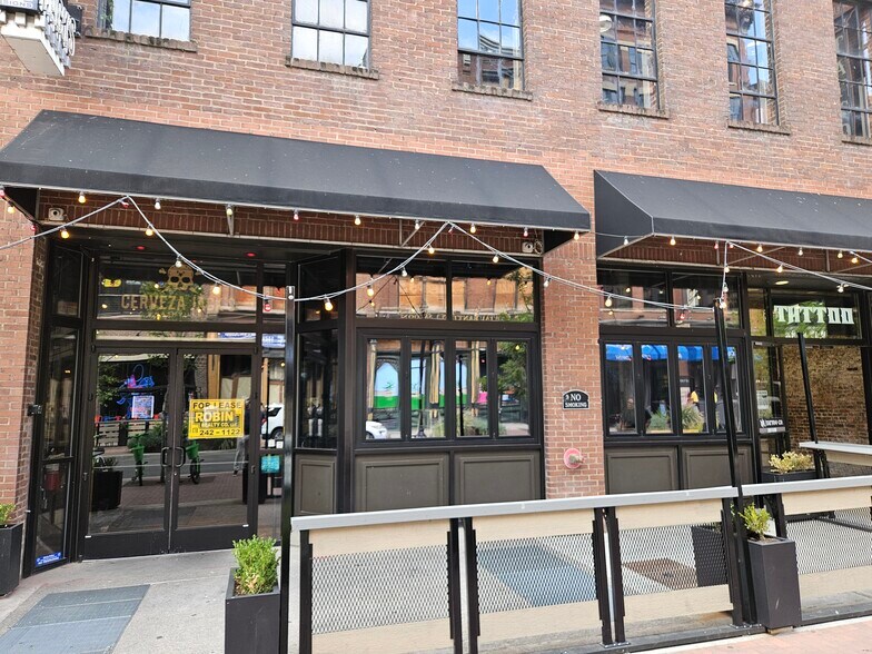 135 2nd Ave N, Nashville, TN à louer - Photo du bâtiment - Image 2 de 4