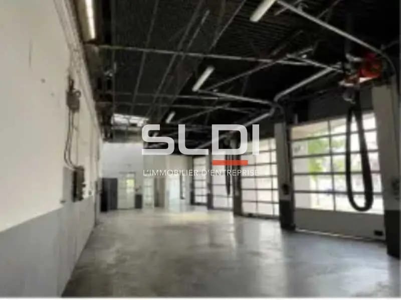 Office in Vénissieux for lease Interior Photo- Image 1 of 6