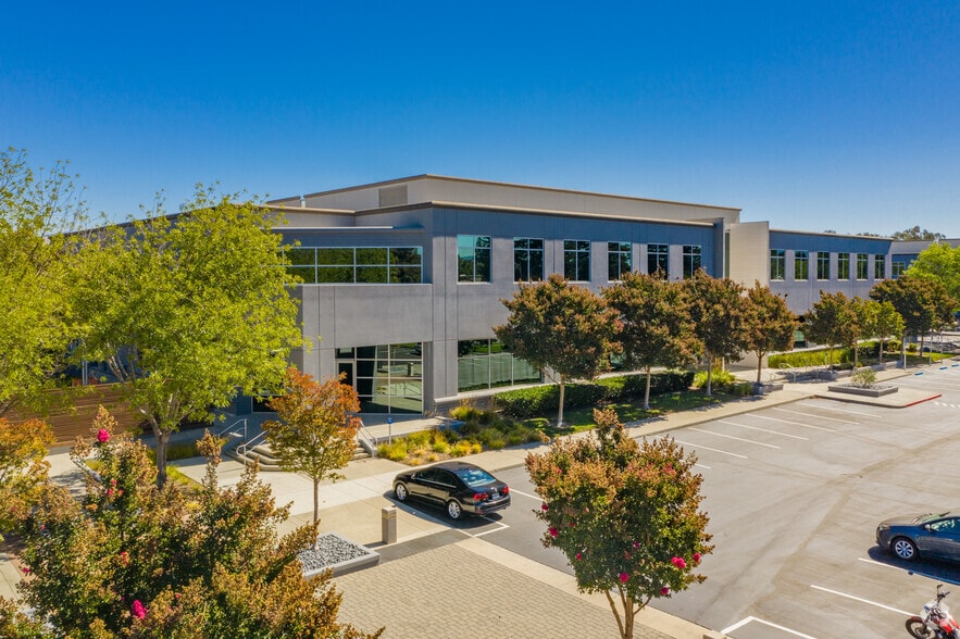 2740 Zanker Rd, San Jose, CA for lease - Building Photo - Image 1 of 7