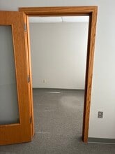 7981 168th Ave NE, Redmond, WA for lease Interior Photo- Image 1 of 3