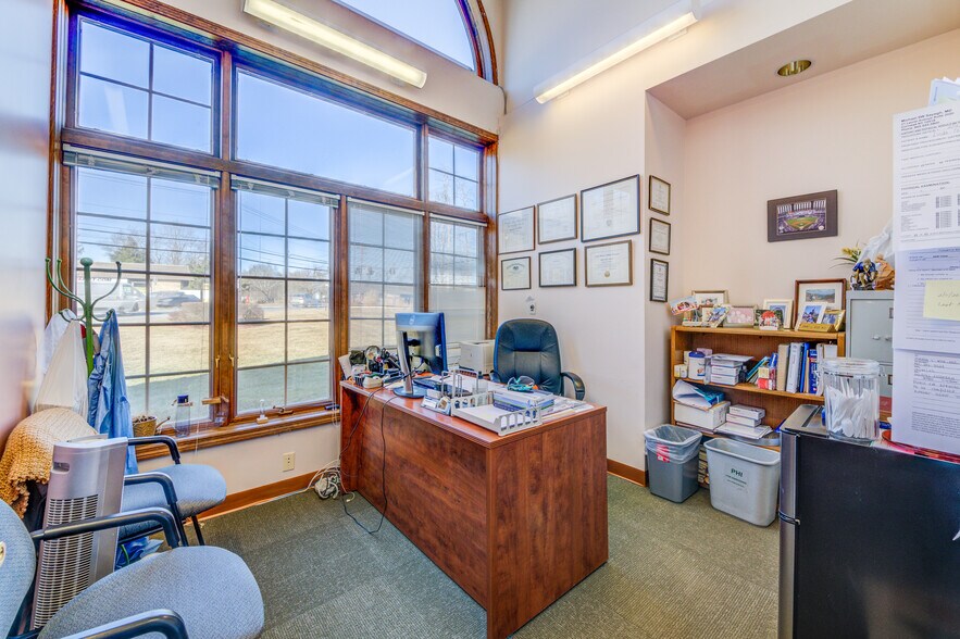 48 Route 6, Yorktown Heights, NY à louer - Photo intérieure - Image 3 de 28