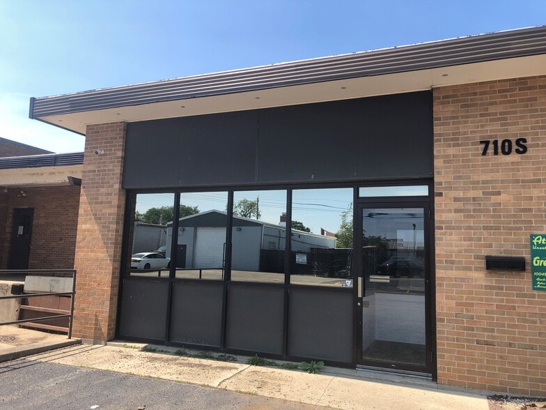 710 S Morton Ave, Aurora, IL for lease - Building Photo - Image 1 of 5