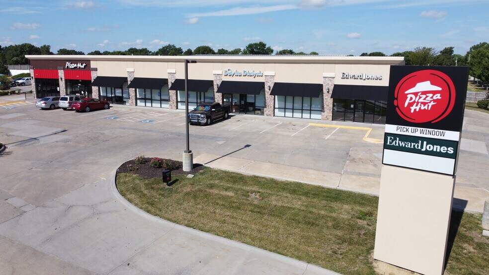 1601-E Peoria Rd, Paola, KS à louer - Photo du bâtiment - Image 2 de 9
