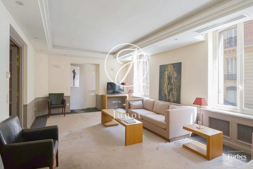 Bureau dans Paris à vendre - Photo du bâtiment - Image 2 de 35
