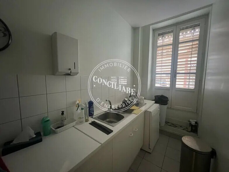 31 Rue Roquelaine, Toulouse à louer - Photo du bâtiment - Image 2 de 5