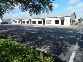 4650-4666 28th St N, Saint Petersburg, FL for lease Building Photo- Image 2 of 3