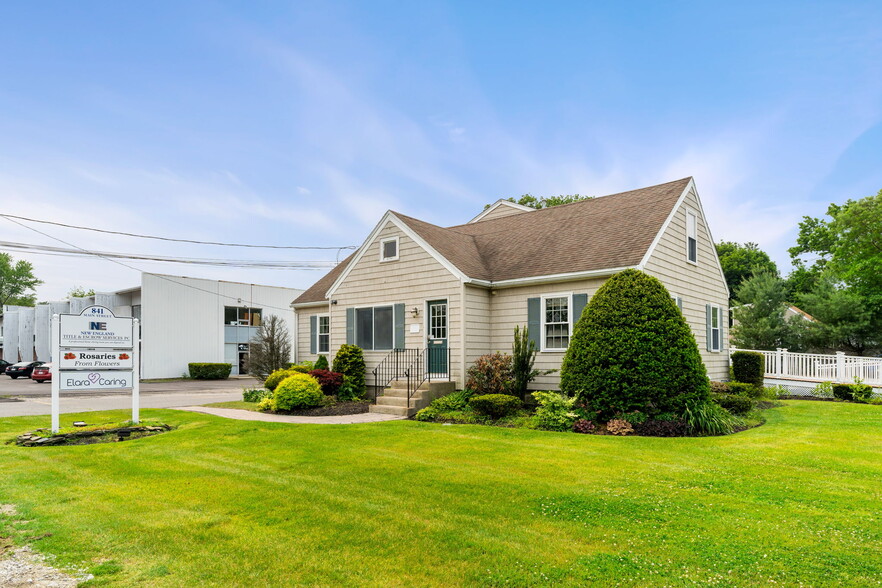 841 Main St, Tewksbury, MA à vendre - Photo du bâtiment - Image 1 de 1