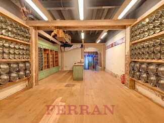 Plus de détails pour Multi-résidentiel à vendre