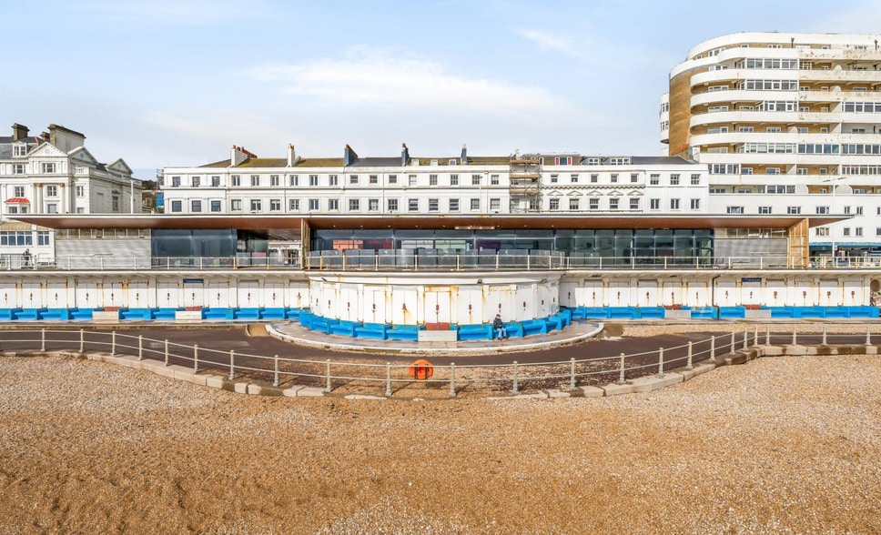 40 Marina, St Leonards On Sea for lease - Building Photo - Image 2 of 12