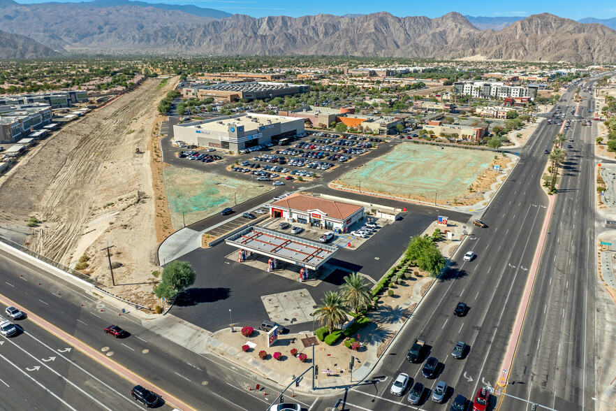 79925-79929 Highway 111, Indio, CA for lease - Building Photo - Image 2 of 3