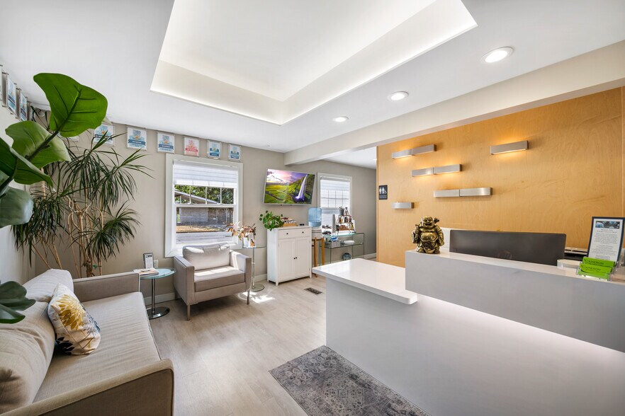 3378 S 2300 E, Salt Lake City, UT à vendre - Photo du bâtiment - Image 2 de 58