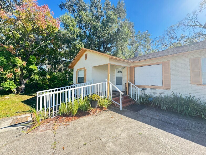 809 E Alsobrook St, Plant City, FL à vendre - Photo du bâtiment - Image 3 de 25