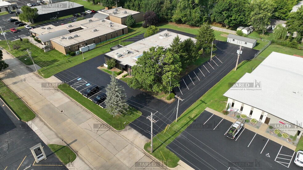 509 S Union Ave, Springfield, MO à vendre - Photo du bâtiment - Image 2 de 40