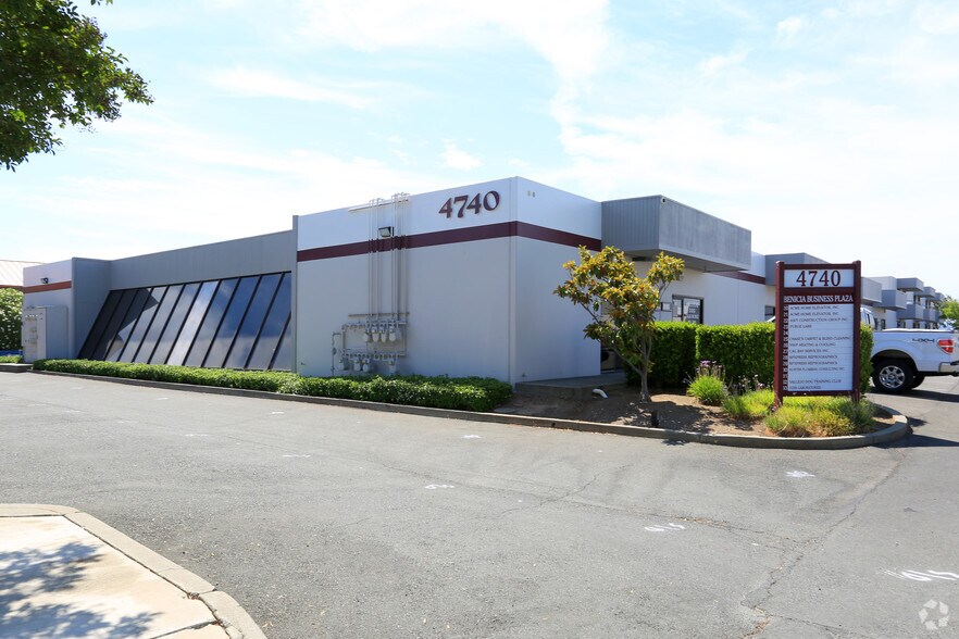 4740 E 2nd St, Benicia, CA à louer - Photo principale - Image 1 de 24