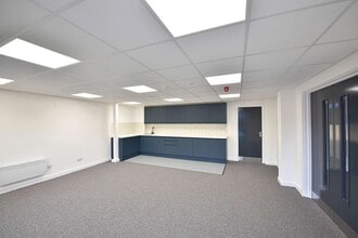 Melford Ct, Warrington for lease Interior Photo- Image 2 of 2
