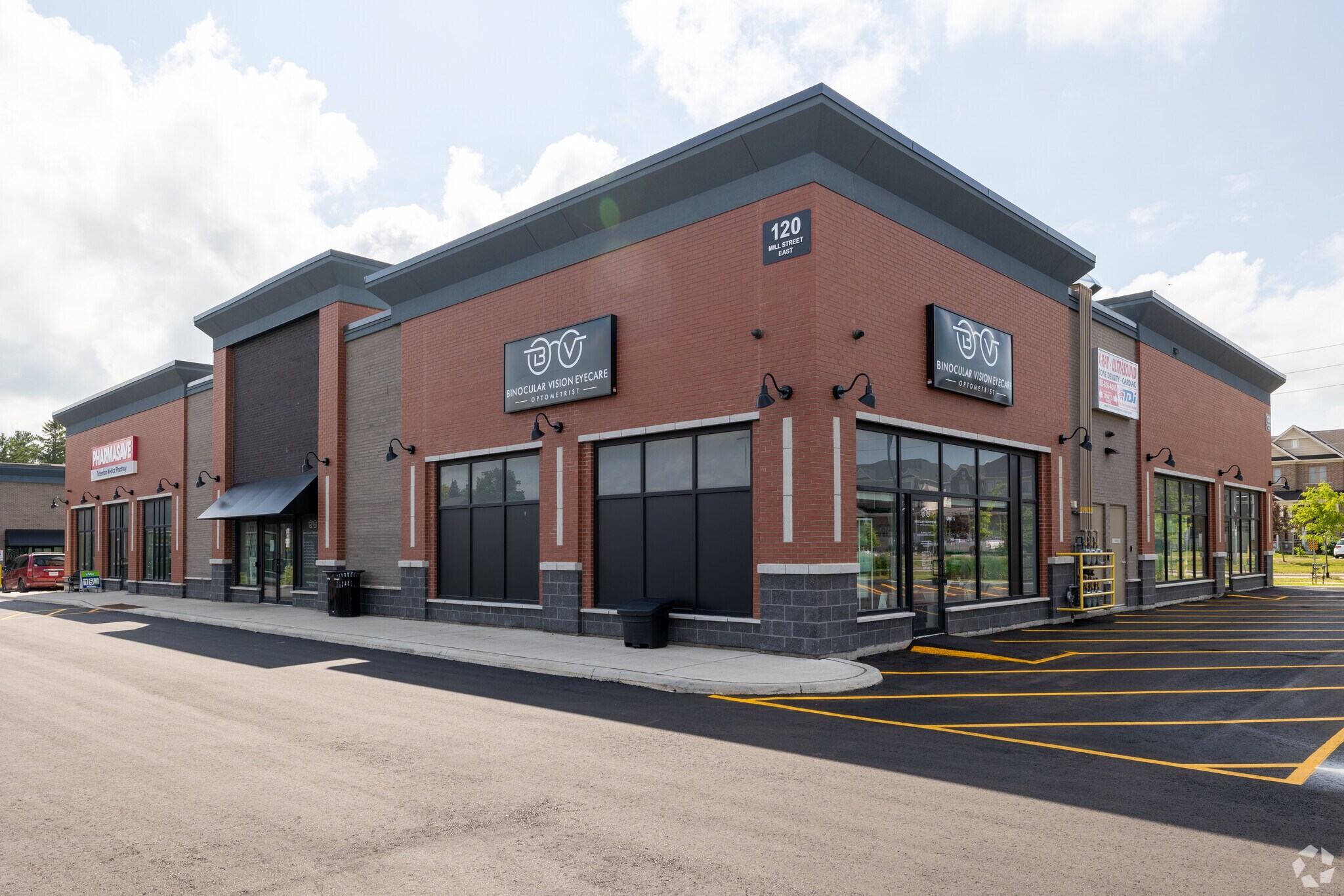 120 Mill St E, Tottenham, ON à louer Photo principale- Image 1 de 7