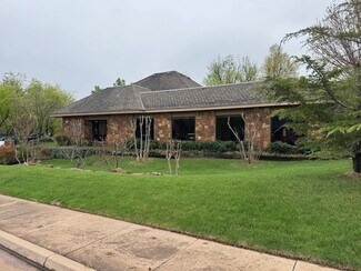 Plus de détails pour 218 E 10th Street Plz, Edmond, OK - Bureau à vendre