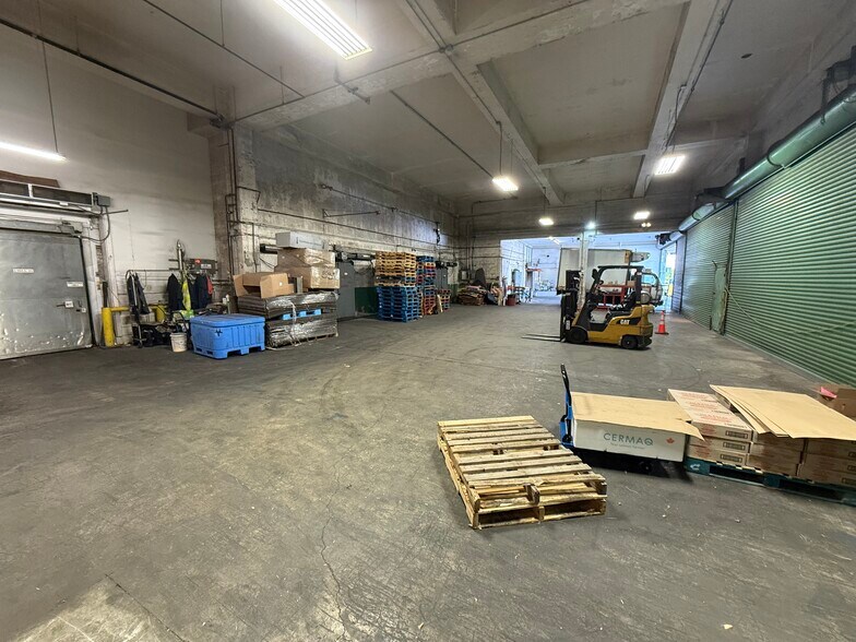 517 Cummins St, Honolulu, HI à vendre - Photo du bâtiment - Image 2 de 9