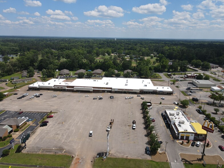 120 Butler Sq, Greenville, AL for lease - Building Photo - Image 1 of 18