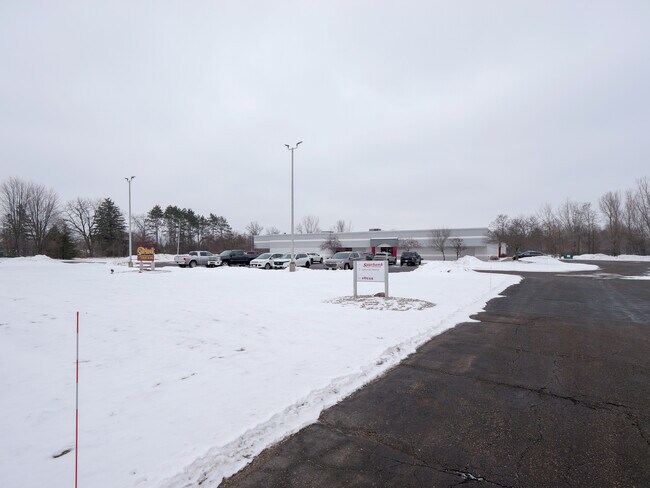 More details for 2321 W Grand Ave, Wisconsin Rapids, WI - Office for Sale