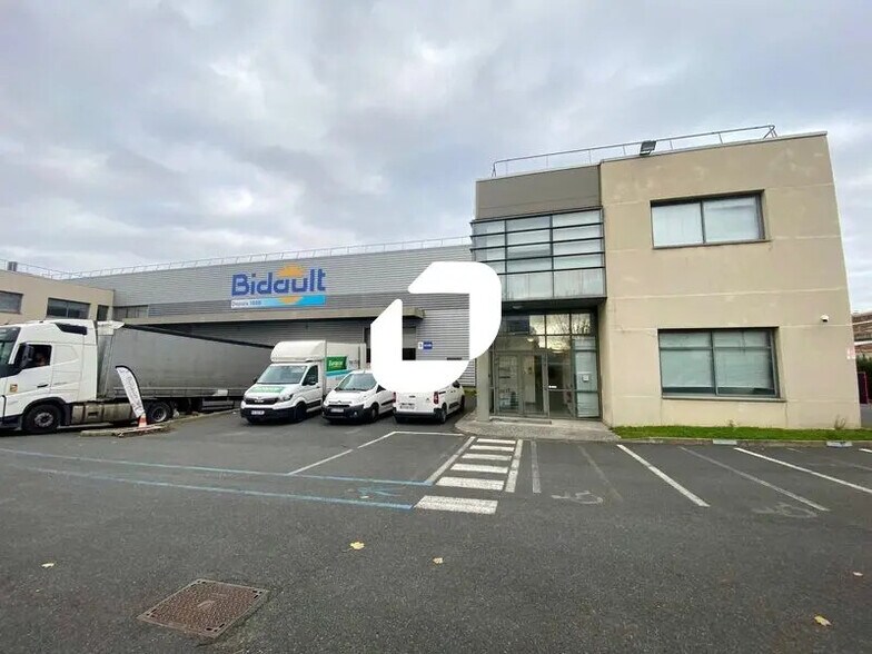 36-42 Boulevard Louise Michel, Gennevilliers for lease - Building Photo - Image 3 of 21