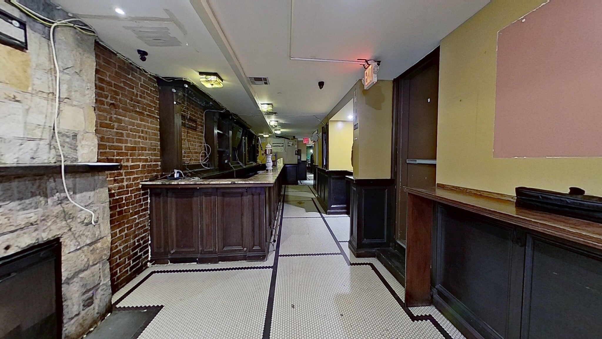 250 W 72nd St, New York, NY for lease Primary Photo- Image 1 of 5