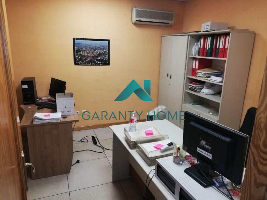 Salamanca, SAL 37006 -  -  - Interior Photo - Image 1 of 5