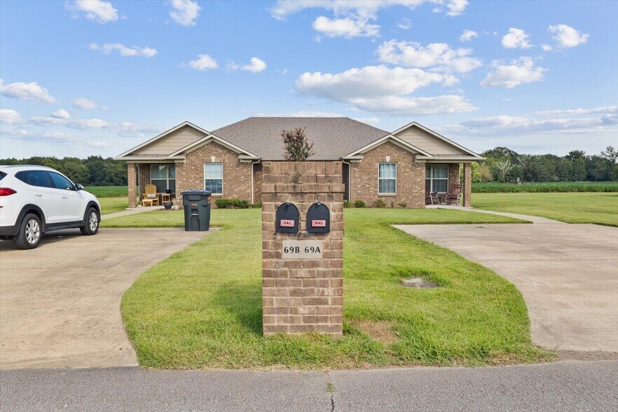 56 Mattox Rd, Lawrenceburg, TN à vendre - Photo principale - Image 1 de 20