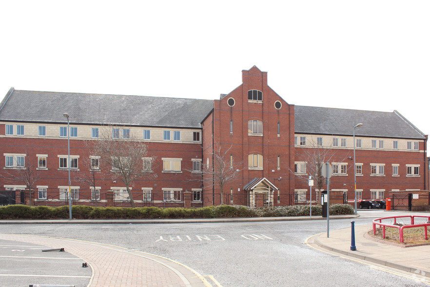 100 Russell St, Middlesbrough à vendre - Photo principale - Image 1 de 1