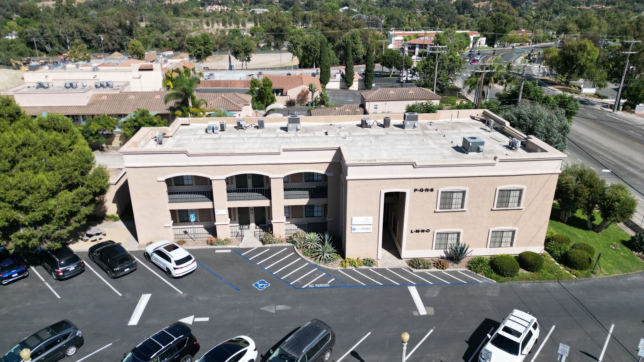 2210 Encinitas Blvd, Encinitas, CA à vendre Photo principale- Image 1 de 9