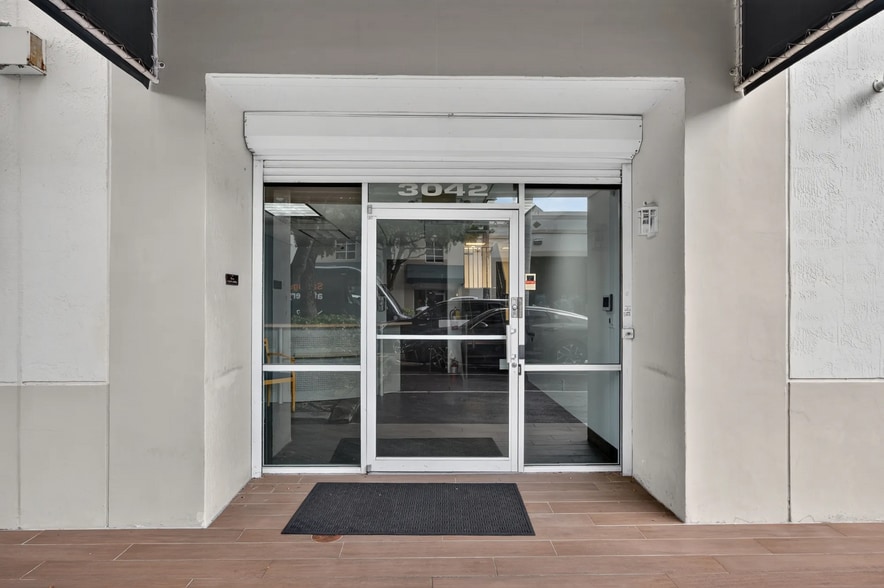 3030-3050 NW 82nd Ave, Miami, FL for sale - Building Photo - Image 2 of 4