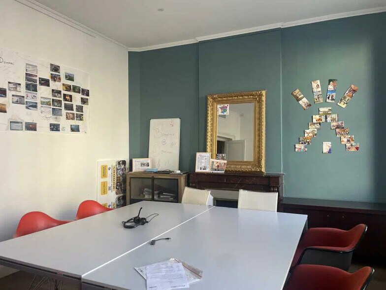 Bureau dans Bordeaux à vendre - Photo du bâtiment - Image 2 de 17
