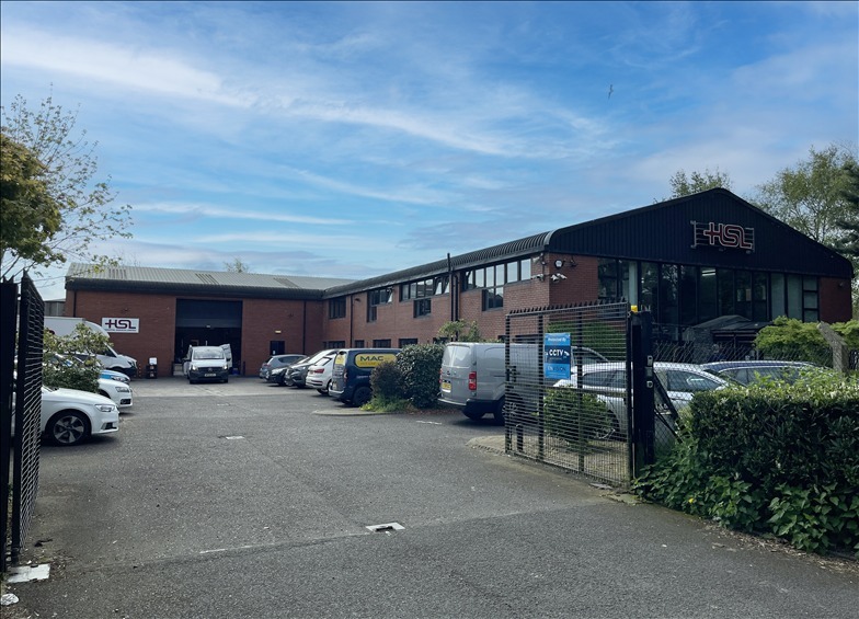 2 Wildflower Way, Belfast for lease - Building Photo - Image 1 of 4