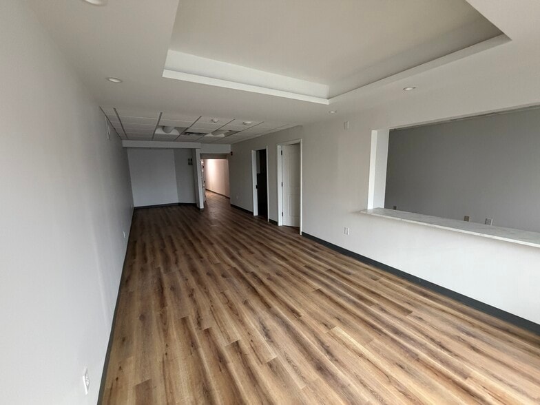 246 Main St, New Paltz, NY for lease - Building Photo - Image 3 of 11