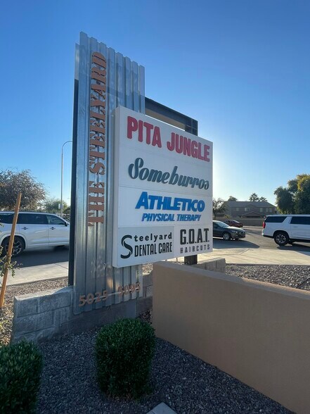 5025 S Gilbert Rd, Chandler, AZ à louer - Photo du bâtiment - Image 2 de 3
