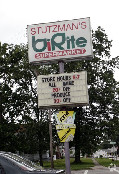 2034-2046 Bailey Rd, Cuyahoga Falls, OH à louer - Photo du bâtiment - Image 3 de 5