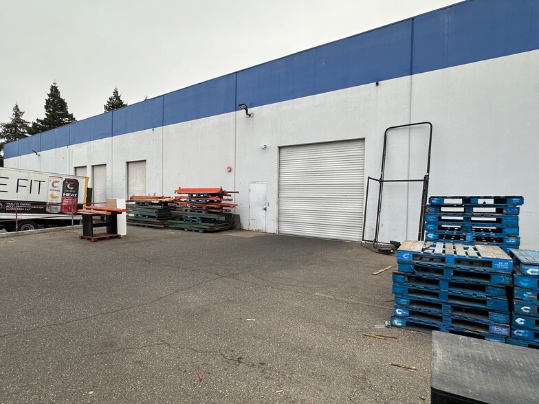 1615 Sandpoint Dr, Ceres, CA for lease - Building Photo - Image 2 of 7