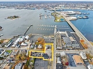 Plus de détails pour 98 Middle St, Fairhaven, MA - Industriel à vendre