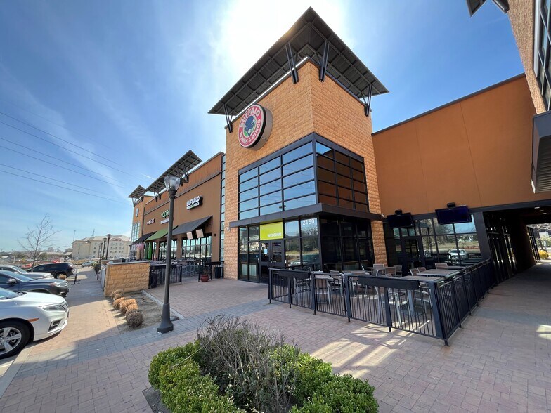 2150 E Lamar Blvd, Arlington, TX for lease - Building Photo - Image 3 of 22