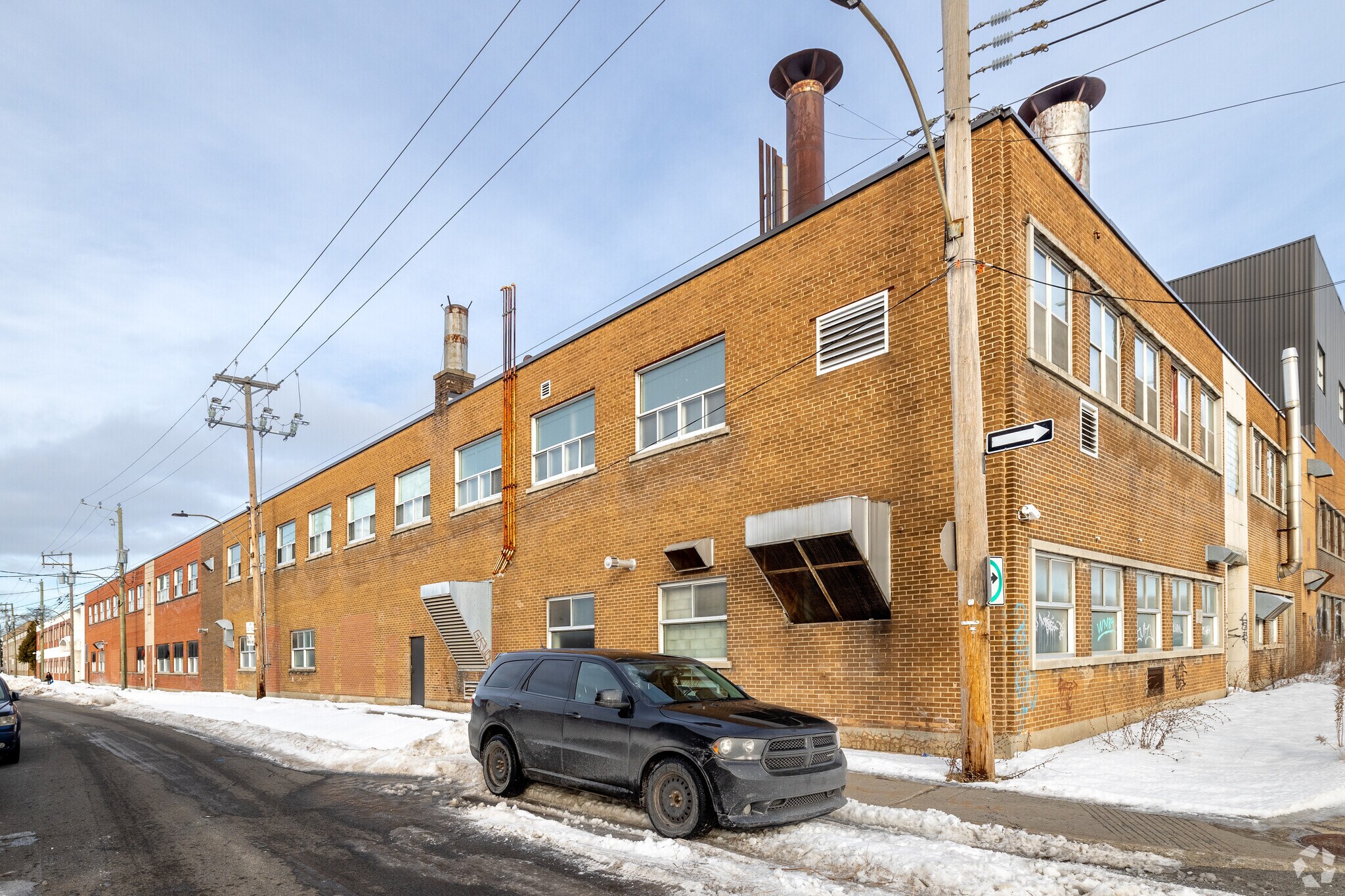 9735 Rue Jeanne-Mance, Montréal, QC à vendre Photo du bâtiment- Image 1 de 9