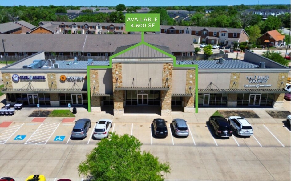 1301 Wellborn Rd, College Station, TX à louer - Photo du bâtiment - Image 3 de 6