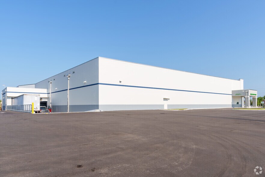 4141 E State Rd 46, Sanford, FL à louer - Photo du bâtiment - Image 3 de 6