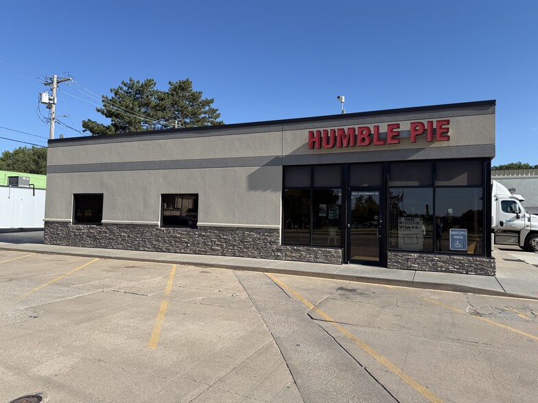 730 E 1st St, Pratt, KS for sale - Building Photo - Image 1 of 12
