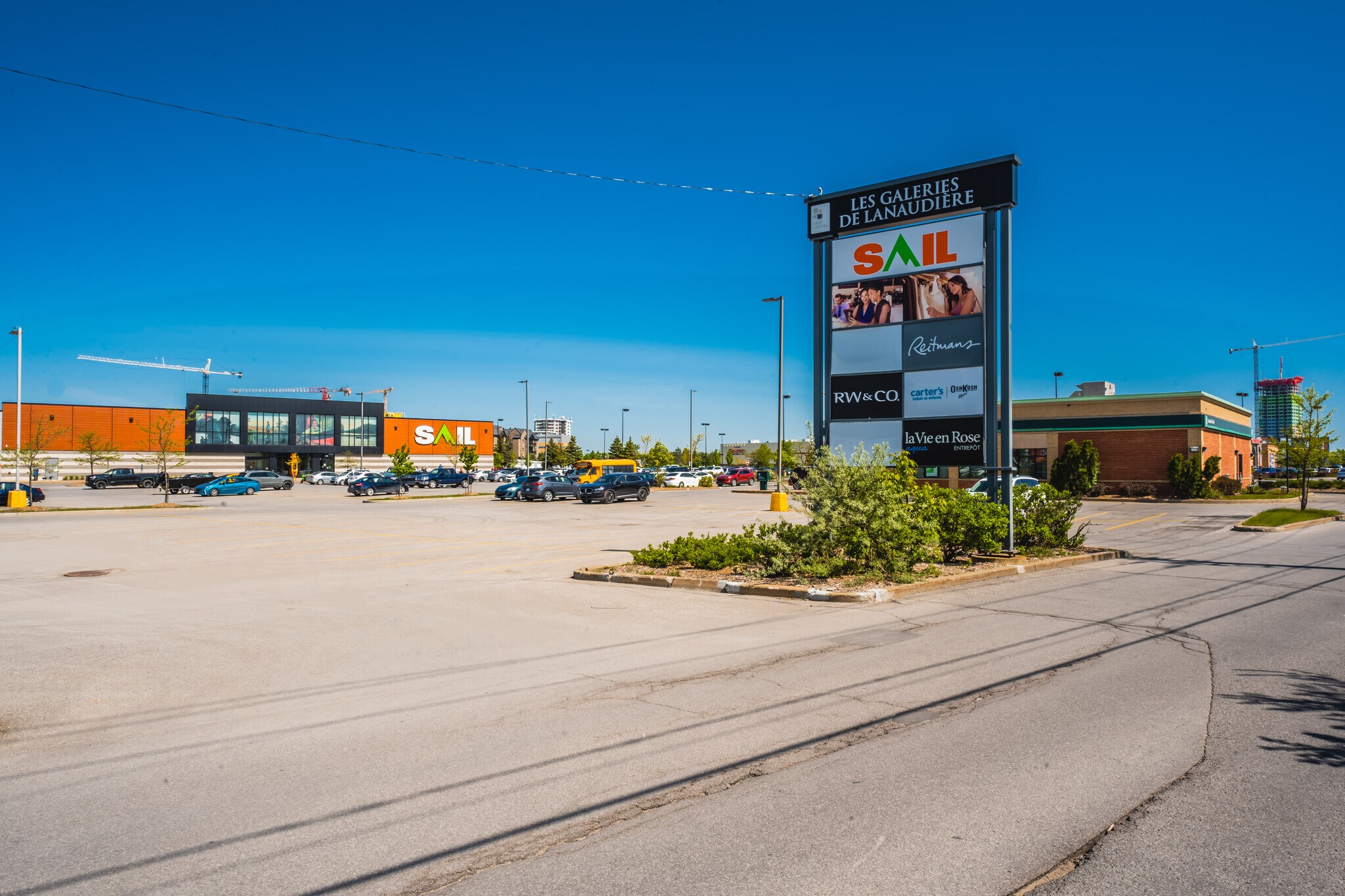 492-590 Des Pionniers, Terrebonne, QC for sale Building Photo- Image 1 of 1