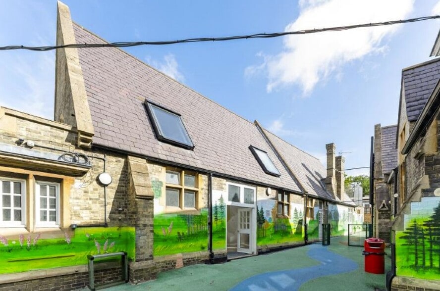 208 208 St. Ann's Hill, Wandsworth Hl, London for sale - Building Photo - Image 2 of 20