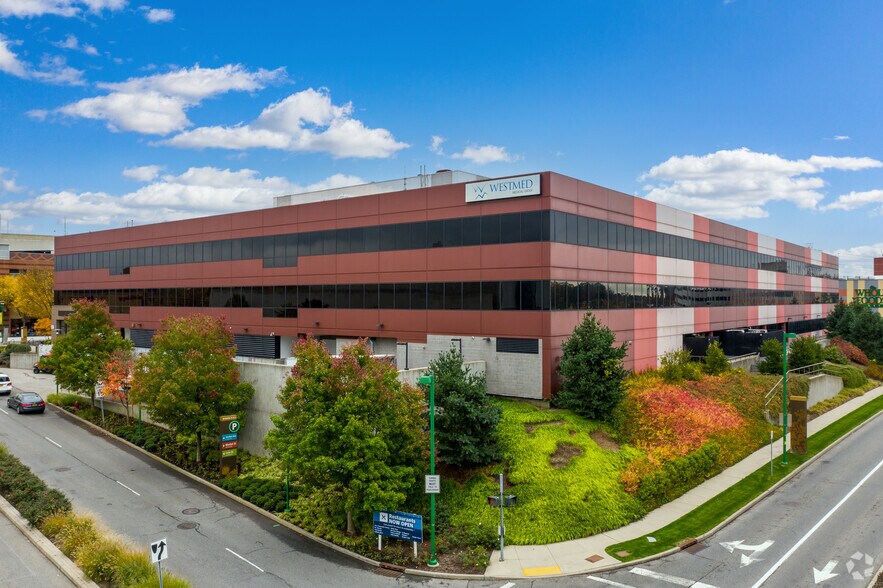 73 Market St, Yonkers, NY à louer - Photo du bâtiment - Image 3 de 4