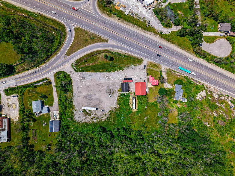 3300 Coopers Falls Rd, Gravenhurst, ON for sale - Building Photo - Image 2 of 6